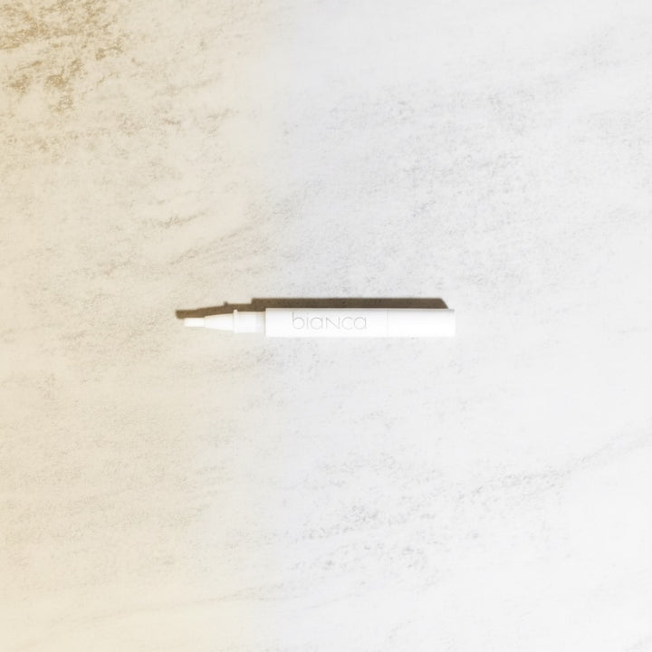 Bianca Bright whitening pen before and after concept