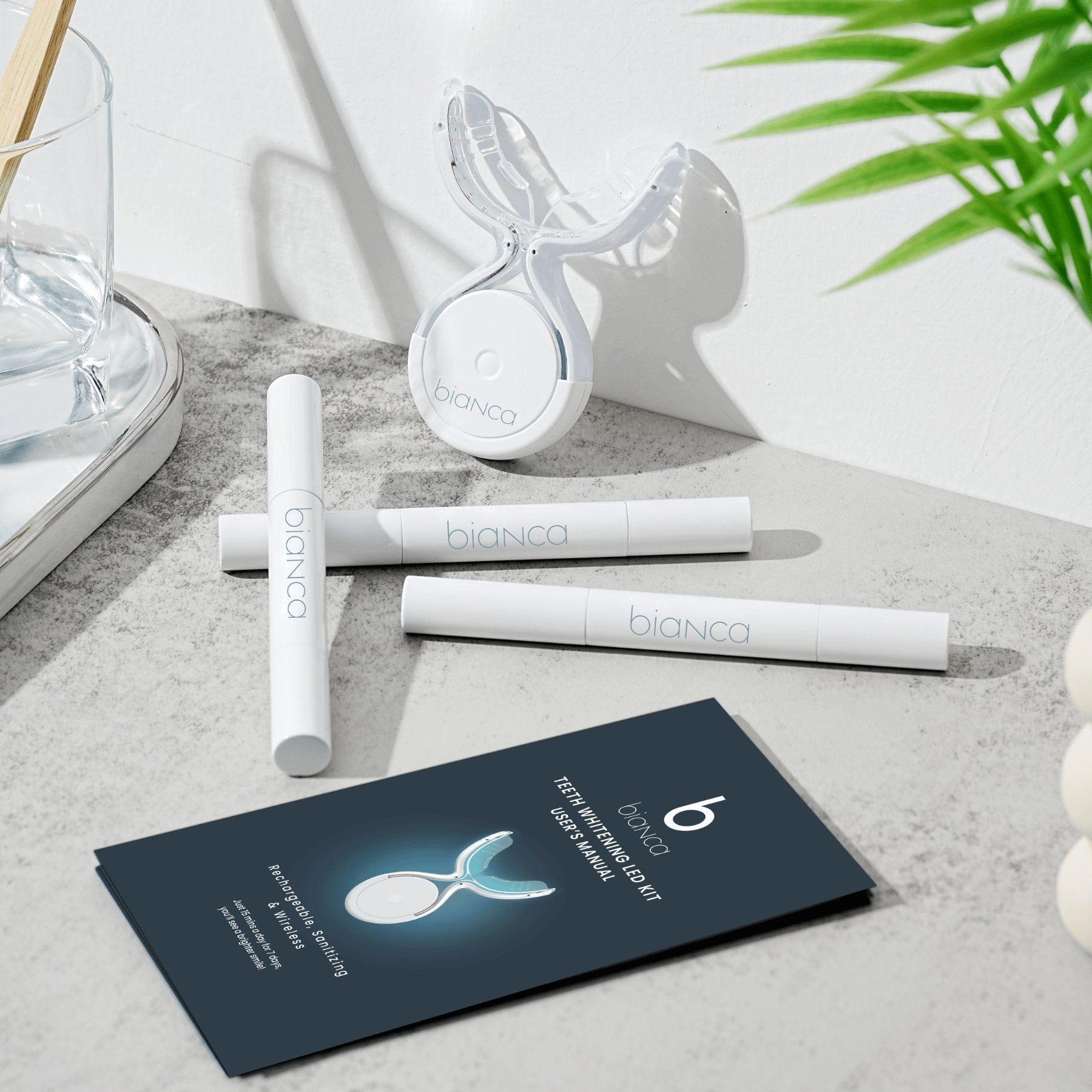 Bianca Bright Pro Kit wireless whitening mouthpiece with whitening gel pens